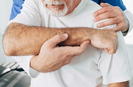 Ostéopathie et grossesse : accompagner le corps trimestre par trimestre